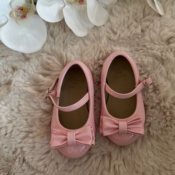 Janie & Jack Patent Bow Ballet Flat in Cotton Candy Pink Size 5 - Picture 2 of 5